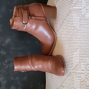 Eurosoft leather booties sz 8